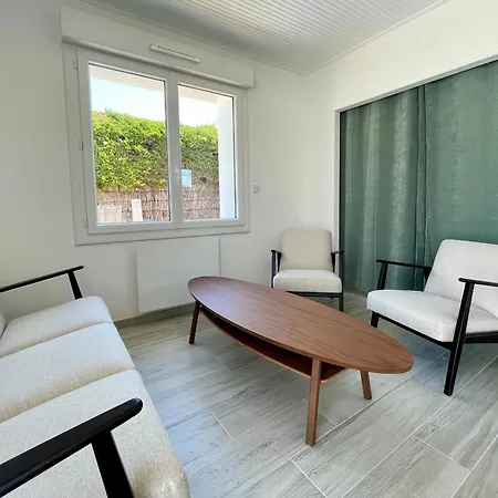 Maison Rénovée Avec Wifi, 700m De La - 4 Couchages - Fr-1-231-341