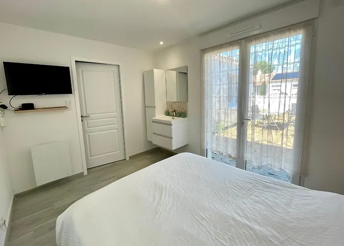 Maison Rénovée Avec Wifi, 700m De La - 4 Couchages - Fr-1-231-341 Hébergement de vacances *